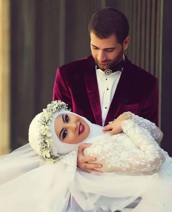 عکس عروس و داماد جدید عاشقانه