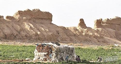 کویر سیاه کوه کجاست | عکس + آدرس و هر آنچه پیش از رفتن باید بدانید - کجارو کویر سیاه کوه کجاست | عکس + آدرس و هر آنچه پیش از رفتن باید بدانید - کجارو