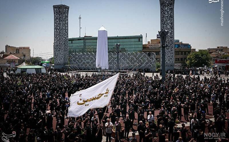 فرارو | عکسی زیبا از میدان امام حسین در میانه دهه ۴۰ خورشیدی فرارو | عکسی زیبا از میدان امام حسین در میانه دهه ۴۰ خورشیدی