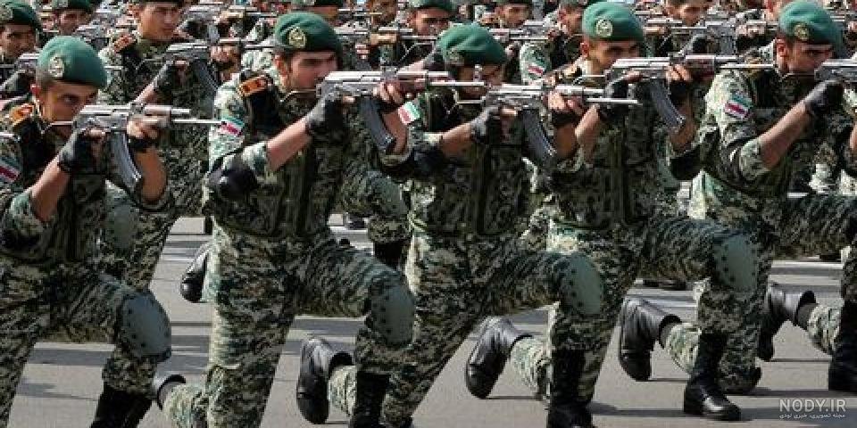 رهبر جمهوری اسلامی هنوز از ارتش وحشت دارد رهبر جمهوری اسلامی هنوز از ارتش وحشت دارد