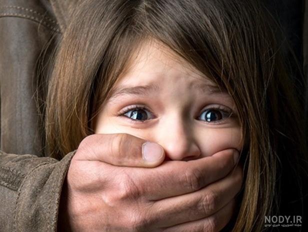 با شناسایی بچه دزد شهر، لارا رو از یک اتفاق ترسناک نجات بده!