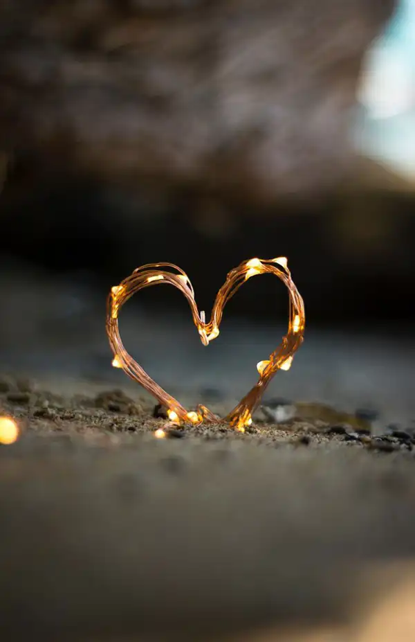 بیش از 50 عکس قلب عاشقانه❤️ جدید با کیفیت بالا