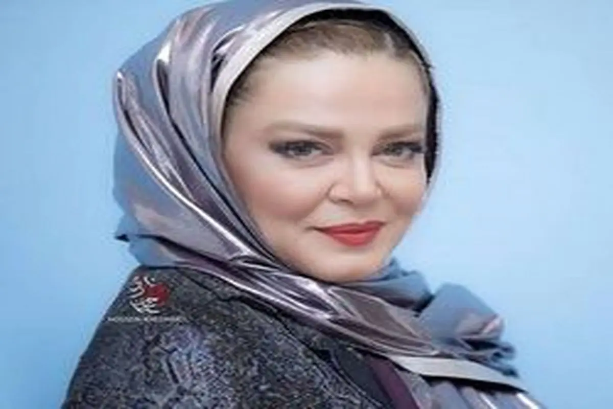 رانندگی بهاره رهنما با یک ماشین عجیب غریب! +عکس