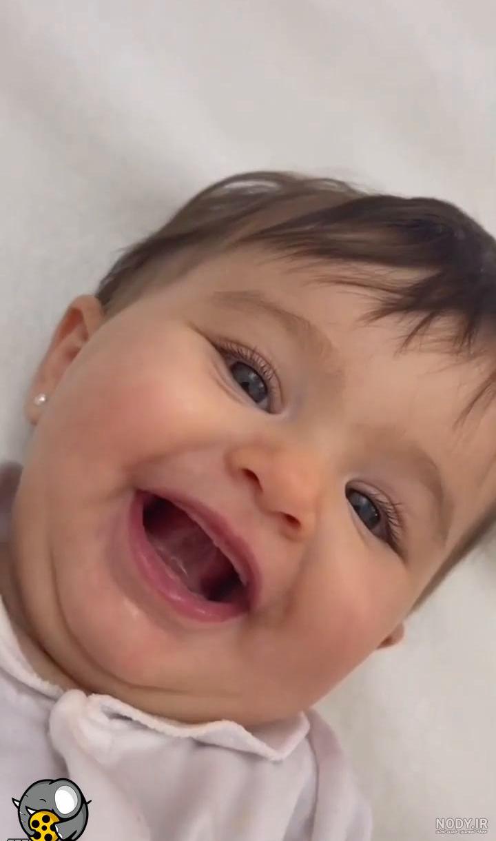عکس بچه بامزه تپل عکس بچه بامزه تپل
