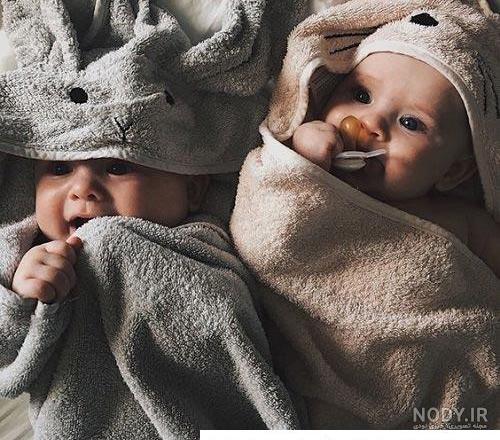 مجموعه عکس های زیبا از نی نی های دوقلو ناز و خوردنی | جدول یاب