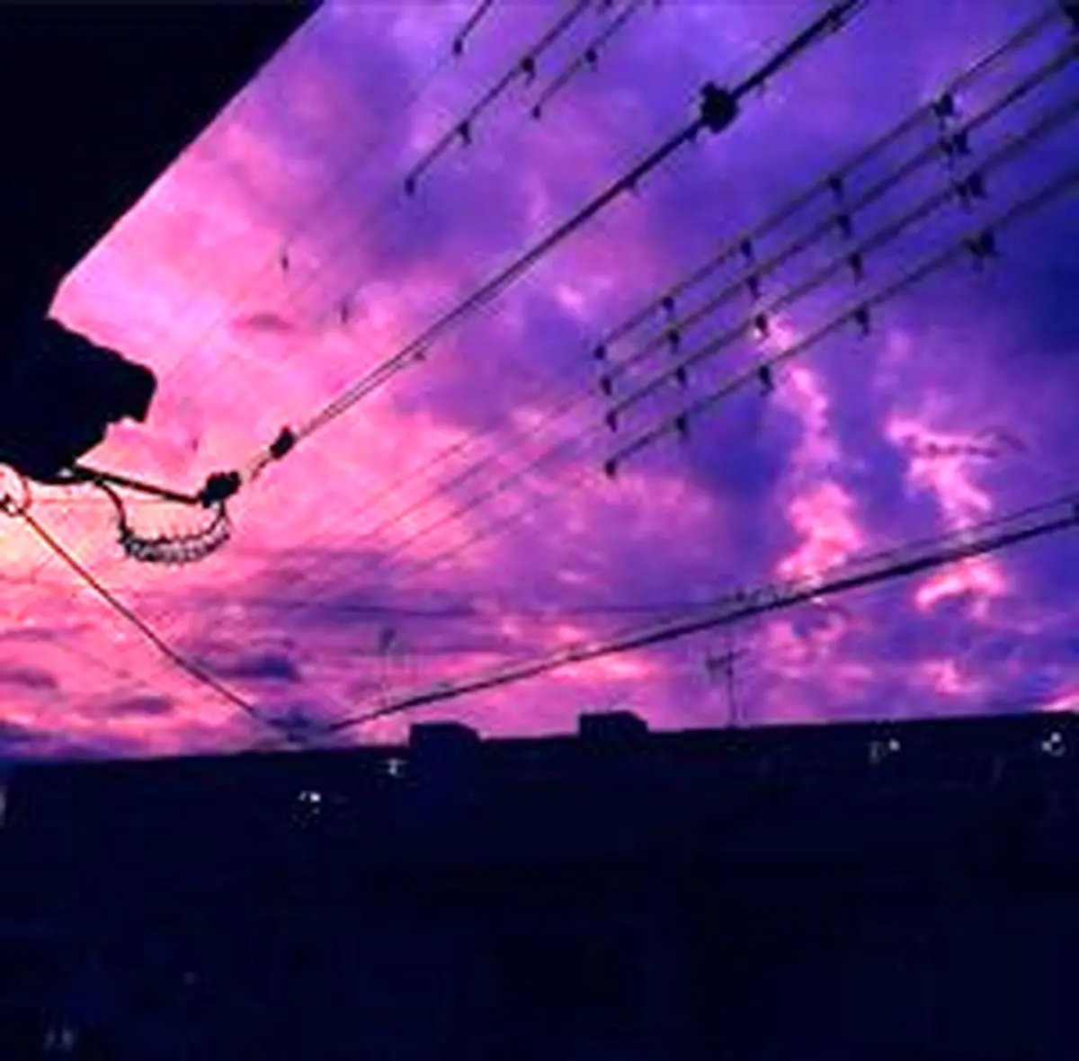 عکس آسمان بنفش