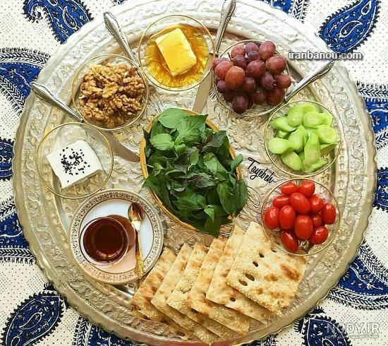 تصاویری از تزیین سفره صبحانه با ایده های خلاق و عاشقانه تصاویری از تزیین سفره صبحانه با ایده های خلاق و عاشقانه