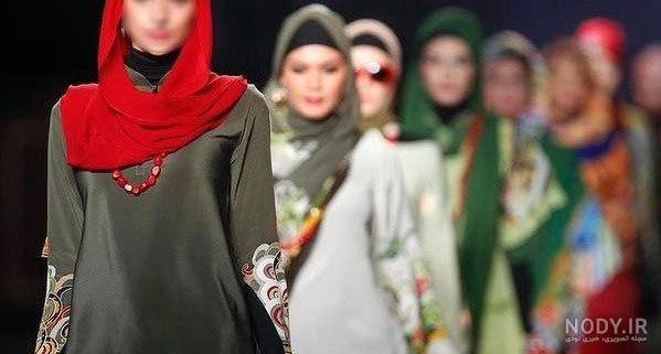 حکم انتشار عکس‌های شخصی و بی‌حجاب در شبکه‌های مجازی چیست؟