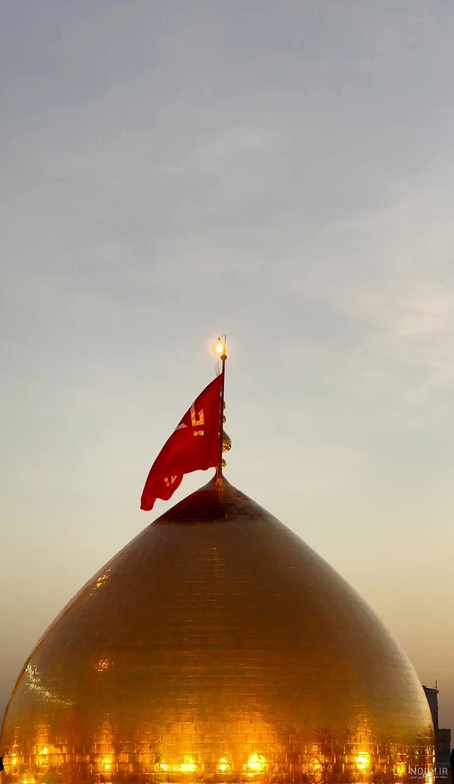 دانلود رایگان تصویر گنبد و پرچم حرم امام حسین (ع) دانلود رایگان تصویر گنبد و پرچم حرم امام حسین (ع)