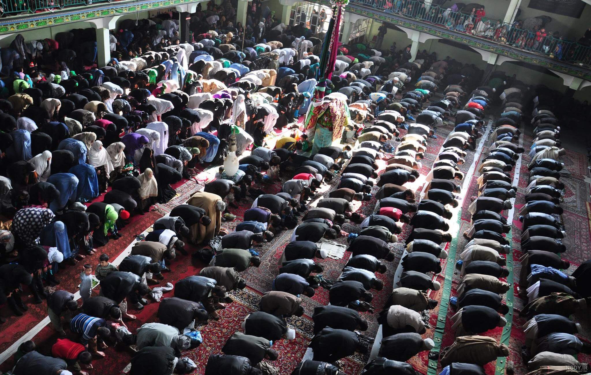 عکس نماز خواندن امام حسین در روز عاشورا عکس نماز خواندن امام حسین در روز عاشورا