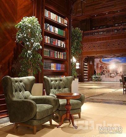 عکس در کتابخانه ایران مال