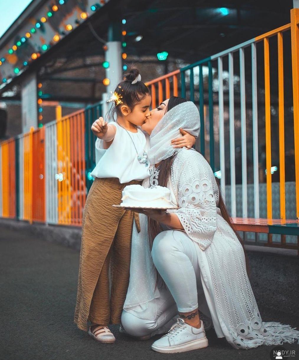 عکس مادر و فرزند با حجاب کارتونی