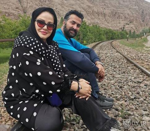 سلفی رزیتا غفاری و همسرش در کنار دو بازیگر و همسرانشان در یک رستوران (عکس)