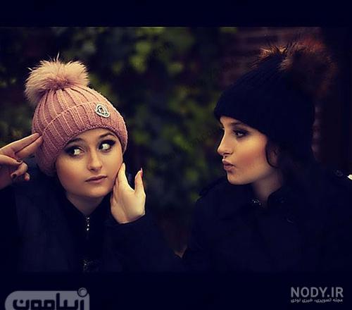 عکس سارا و نیکا در استخر خارج از کشور