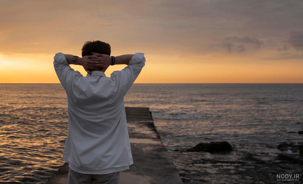 عکس پسر از پشت سر برای پروفایل