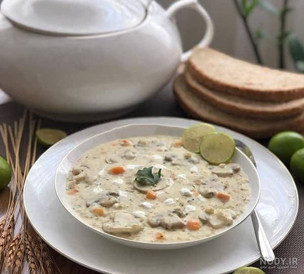 طرز تهیه سوپ جو با شیر و قارچ - رافیا مگ