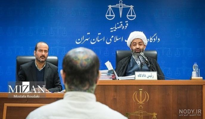 عکس) ظاهر جدید امیر تتلو در نخستین جلسه دادگاه