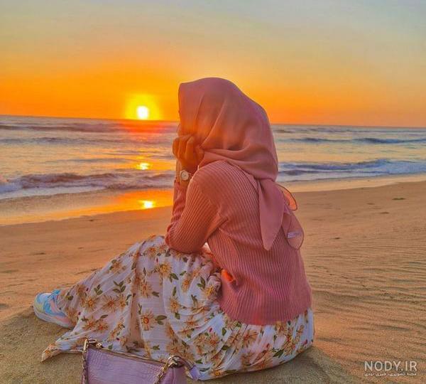  عکس تنهایی دختر بدون چهره در غروب