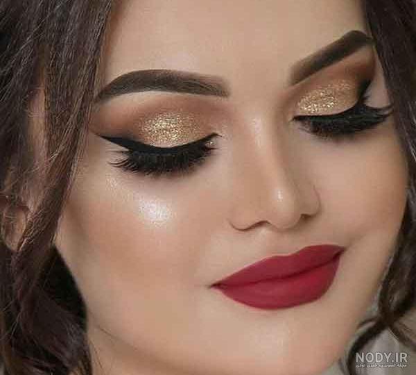 انواع سایه چشم جدید 2024؛ سبک های جدید ترند شده ویژه میکاپ آرتیست حرفه ای - گلی خانوم انواع سایه چشم جدید 2024؛ سبک های جدید ترند شده ویژه میکاپ آرتیست حرفه ای - گلی خانوم