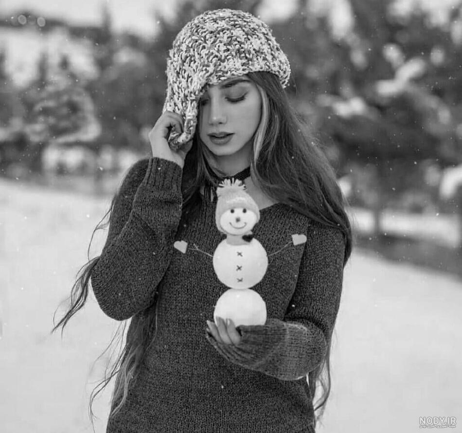 عکس پروفایل دخترونه خفن لاتی سیاه سفید برفی