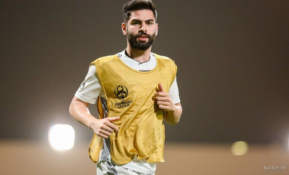 عکس یاسین سلمانی با لباس پرسپولیس