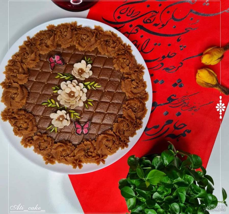 نحوه تزیین حلوا با قاشق مرحله به مرحله • دونفره نحوه تزیین حلوا با قاشق مرحله به مرحله • دونفره