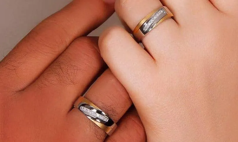 عکس دست نامزدی فیک