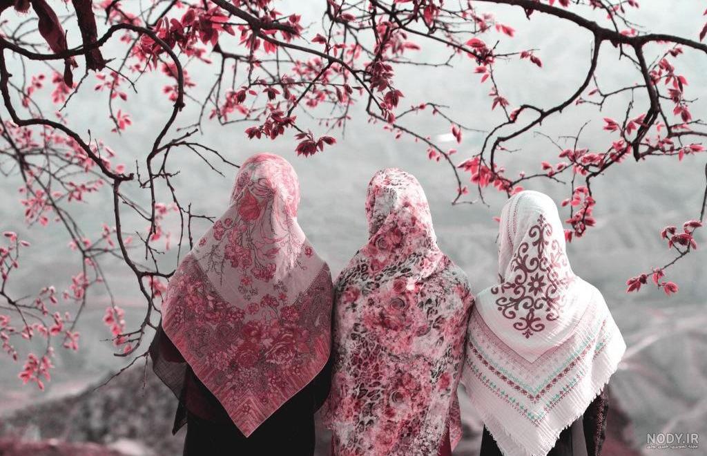 عکس خفن عکس دختر از پشت سر با شال طبیعی