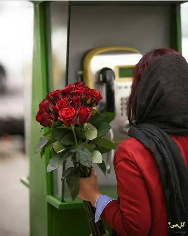 عکس خفن عکس دختر از پشت سر با شال طبیعی