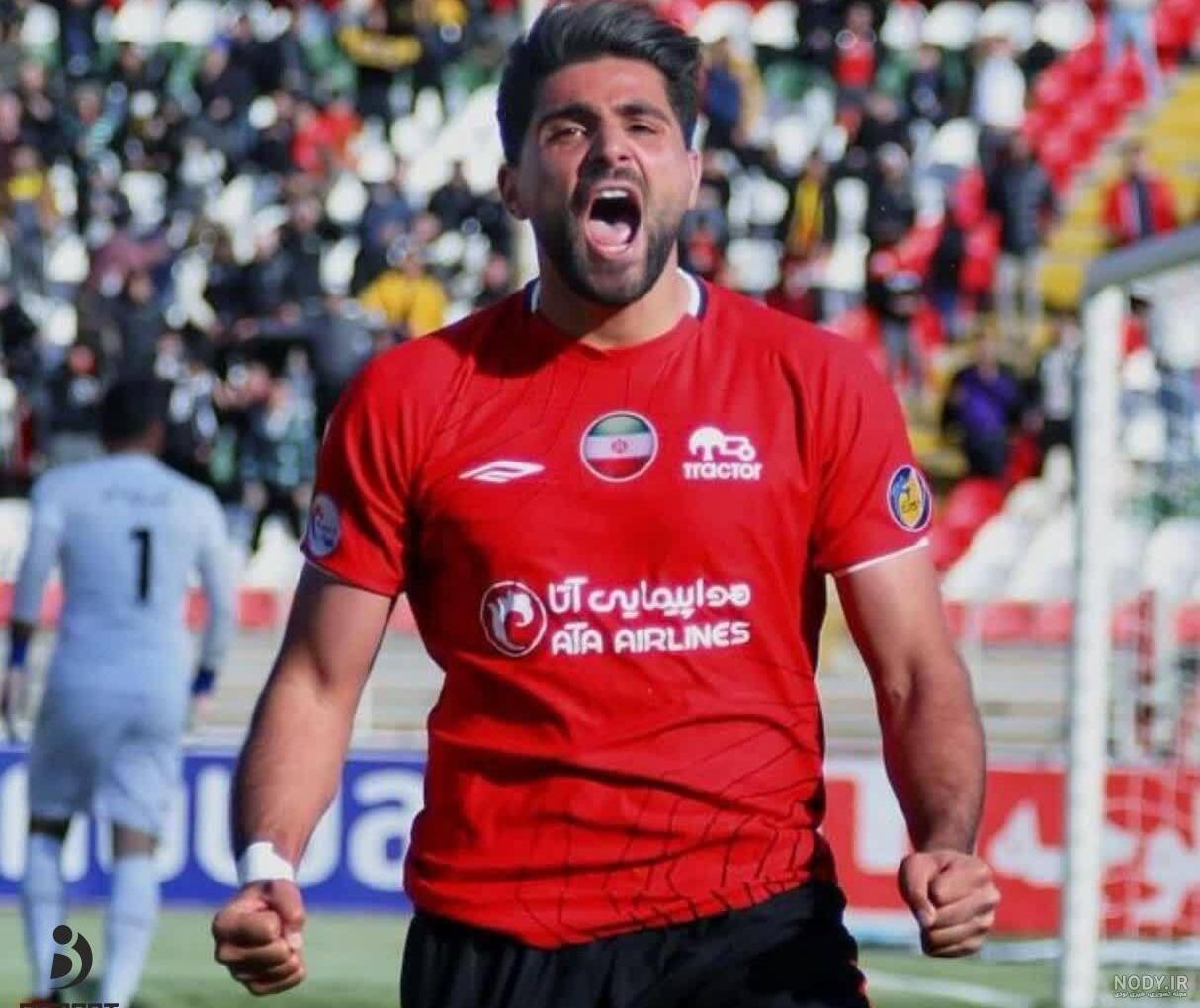 رونمایی از رحمان مقابل پرسپولیس - یک فوتبالی رونمایی از رحمان مقابل پرسپولیس - یک فوتبالی