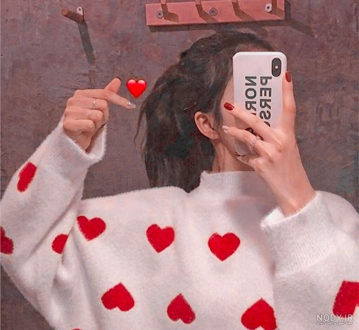عکس دختر با گوشی برای پروفایل