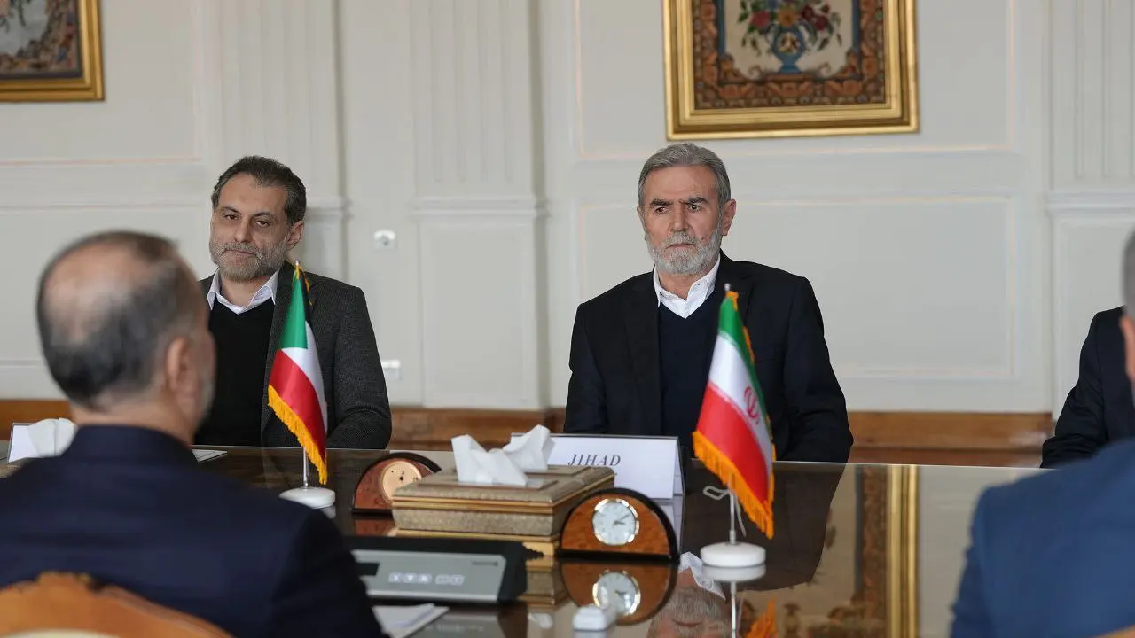 مشرق نیوز - عکس/ پرچم فلسطین بر فراز تهران مشرق نیوز - عکس/ پرچم فلسطین بر فراز تهران