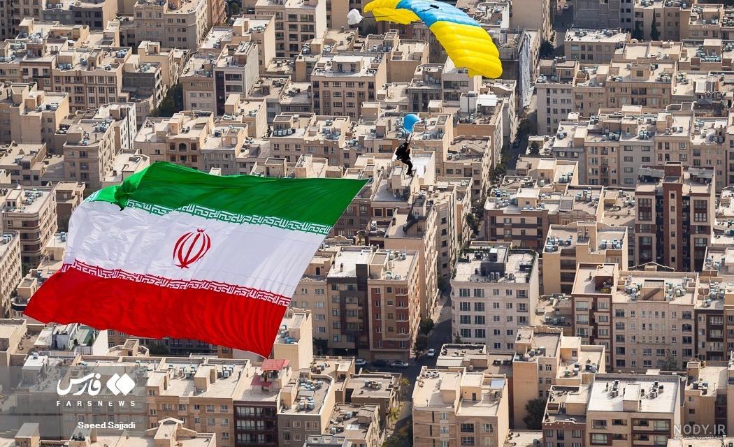 مشرق نیوز - عکس/ پرچم فلسطین بر فراز تهران