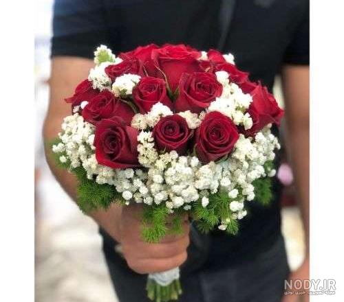 با این ۳۲ مدل دسته گل رز قرمز عروس ، زیبایی و شکوه عروسیتو بیشتر کن - ماگرتا