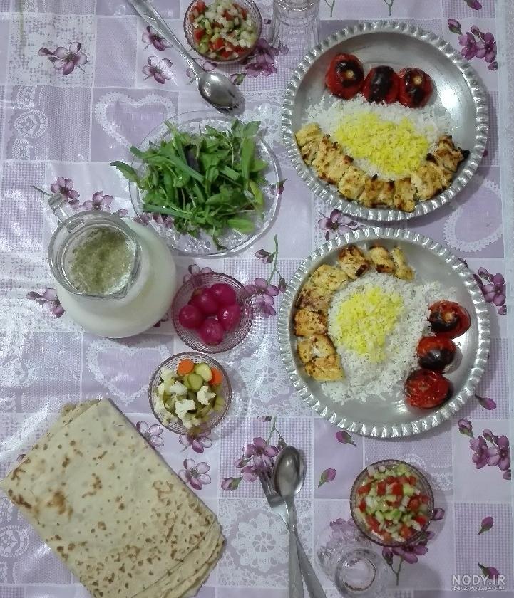 تزیین غذای دونفره برای زوج های عاشق و رمانتیک که باید یاد بگیرید تزیین غذای دونفره برای زوج های عاشق و رمانتیک که باید یاد بگیرید
