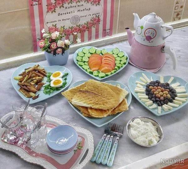 تصاویر ۱۰ مدل تزیین سفره برای مهمان شیک و جدید را ببینید + نحوه چیدن میز و سفره روی زمین تصاویر ۱۰ مدل تزیین سفره برای مهمان شیک و جدید را ببینید + نحوه چیدن میز و سفره روی زمین