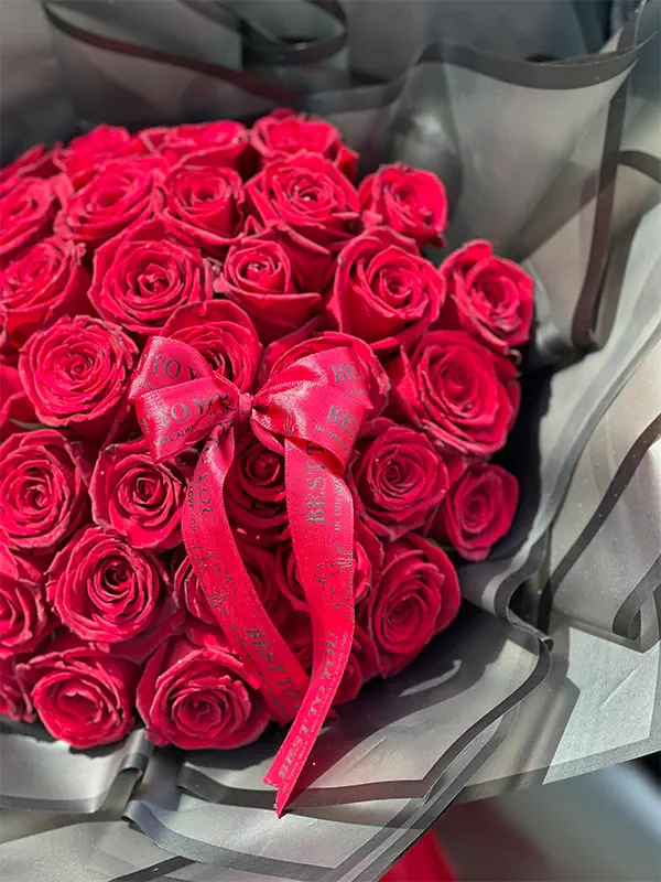 دسته گل رز ایرانی - مدل Kinsley | گل فروشی آنلاین گل هلند دسته گل رز ایرانی - مدل Kinsley | گل فروشی آنلاین گل هلند