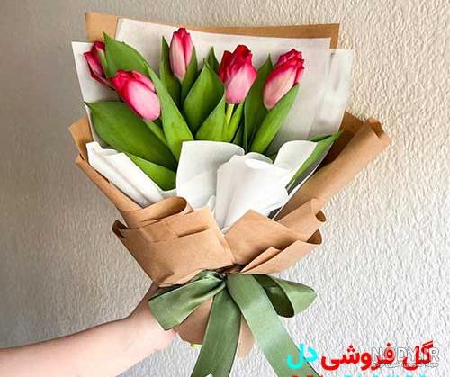 عکس با کیفیت دسته گل لاله با ترکیب رنگ نارنجی و زرد در پس زمینه سفید ... عکس با کیفیت دسته گل لاله با ترکیب رنگ نارنجی و زرد در پس زمینه سفید ...