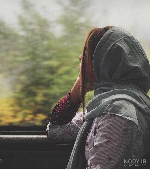 عکس دختر تنها با نوشته غمگین