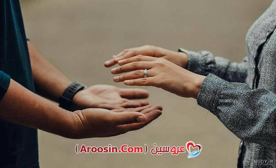 عکس دست عاشقانه دونفره طبیعی بدون متن عکس دست عاشقانه دونفره طبیعی بدون متن