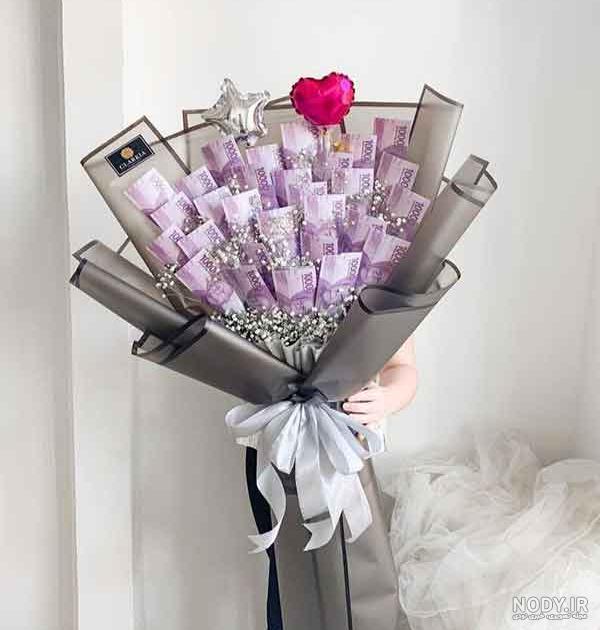 عکس دسته گل با پول برای عروس