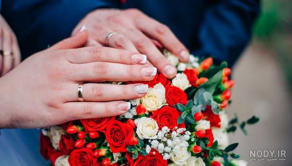 عکس دسته گل توی ماشین