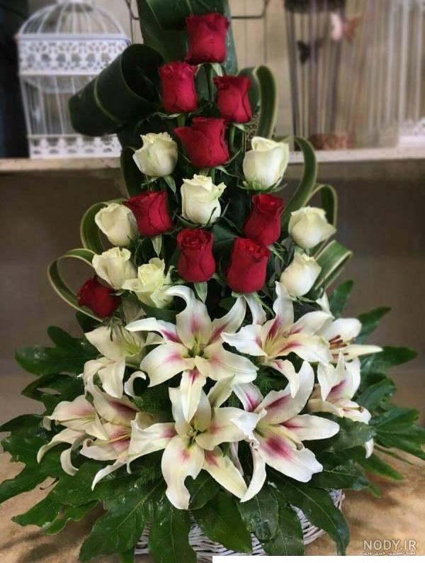 عکس دسته گل داخل ماشین عکس دسته گل داخل ماشین