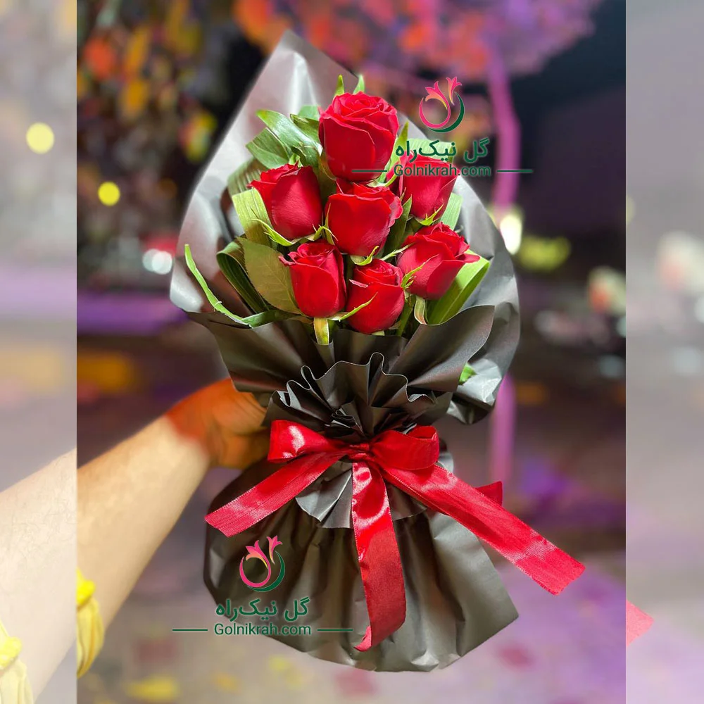 معانی و مفاهم گل رز مشکی و نحوه سیاه کردن رز ها معانی و مفاهم گل رز مشکی و نحوه سیاه کردن رز ها