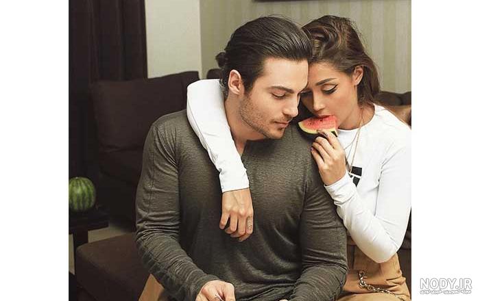 ژست عکس شب یلدا با ایده های جدید و جذاب عکاسی