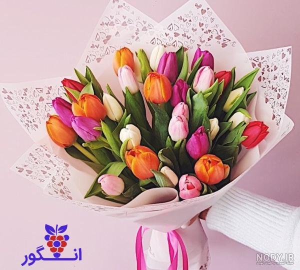 یک دسته گل لاله یک دسته گل لاله