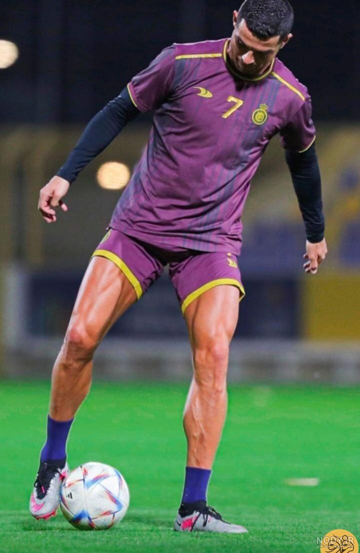 پای رونالدو بدون کفش