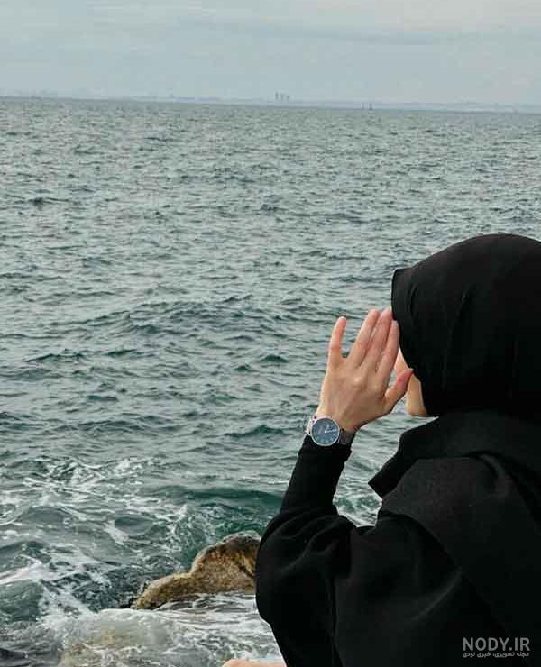 لحظه‌های آرامش: ثبت عکس‌های دخترانه در کنار ساحل | گلی شی