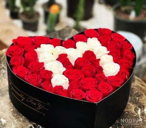 پس زمینه با قلب قرمز و گل رز کاغذ دیواری انتزاعی قرمز با حاشیه گل کلاژ پس  زمینه عشق عاشقانه روز 1291591