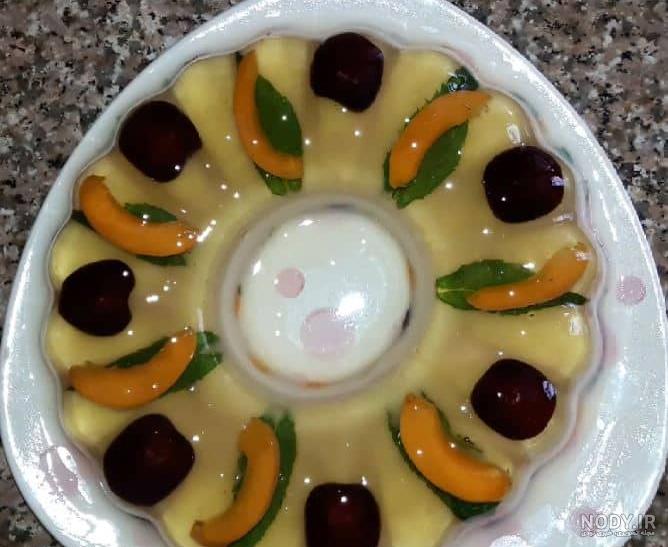 طرز تهیه ژله ویترینی با شیر یک دسر شیک و مجلسی طرز تهیه ژله ویترینی با شیر یک دسر شیک و مجلسی